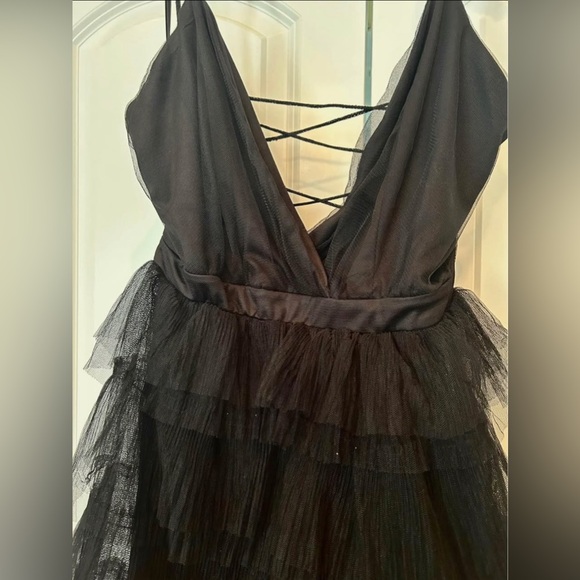 Lucille V Neck Tier Tule Dress Black Size XL NWT - Picture 6 of 9